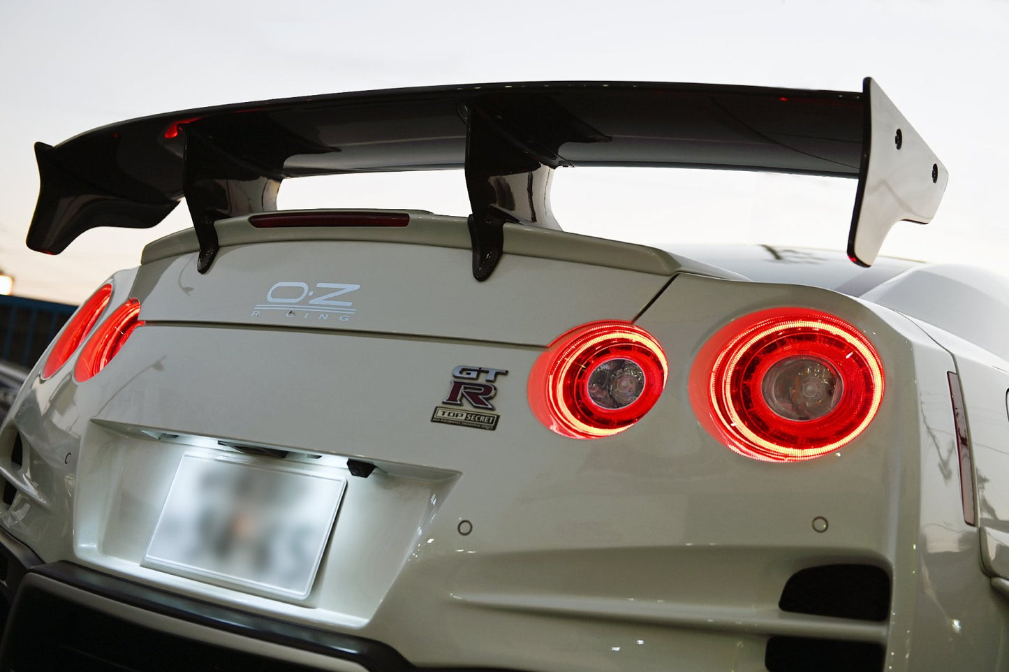 R35 GT Wing ST1
