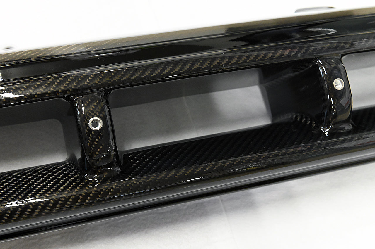 R35 Carbon Intake Grille