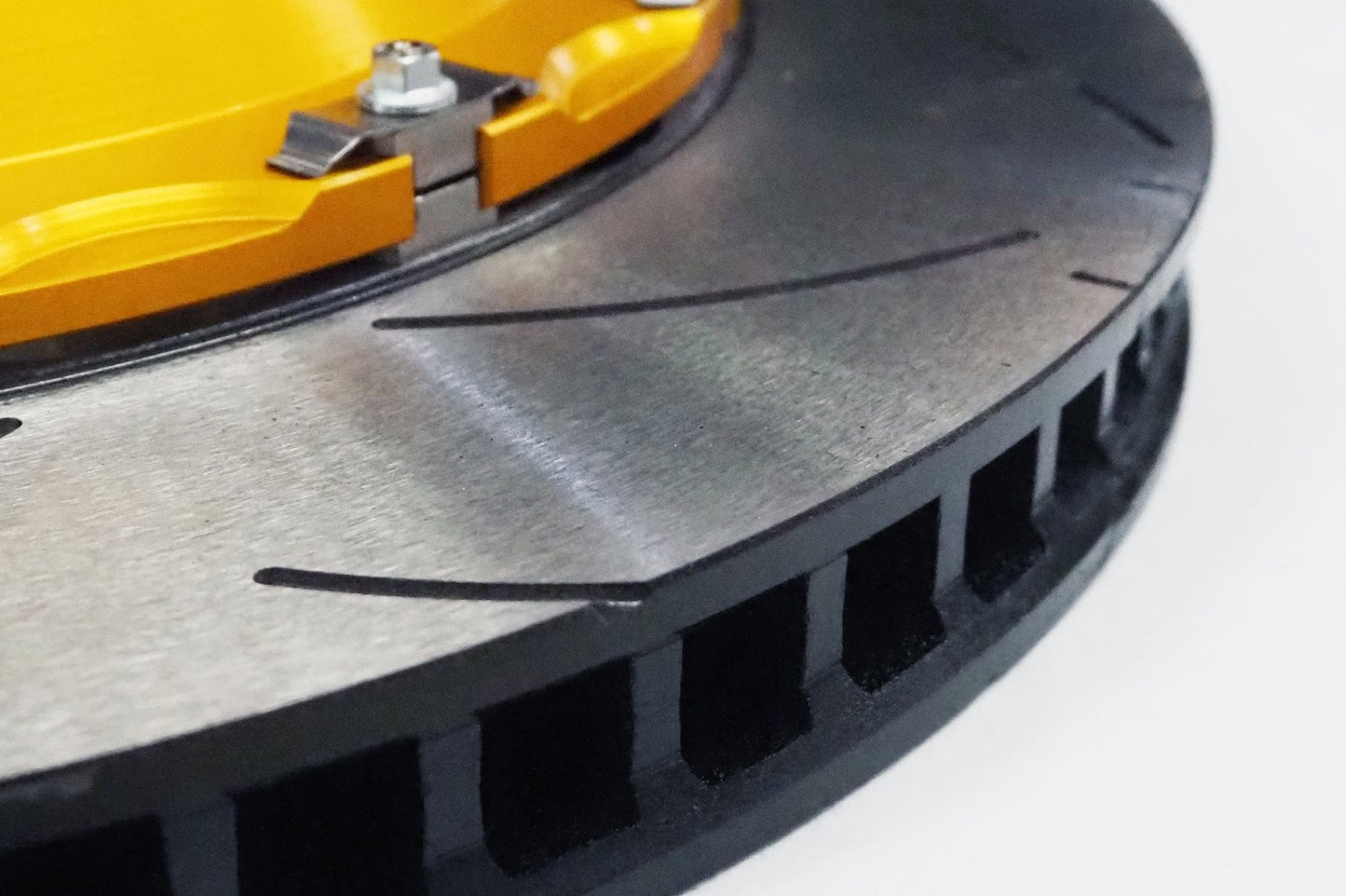 R35 Yellow Caliper Brake Set