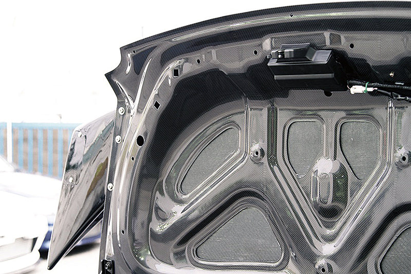 R35 Carbon Trunk