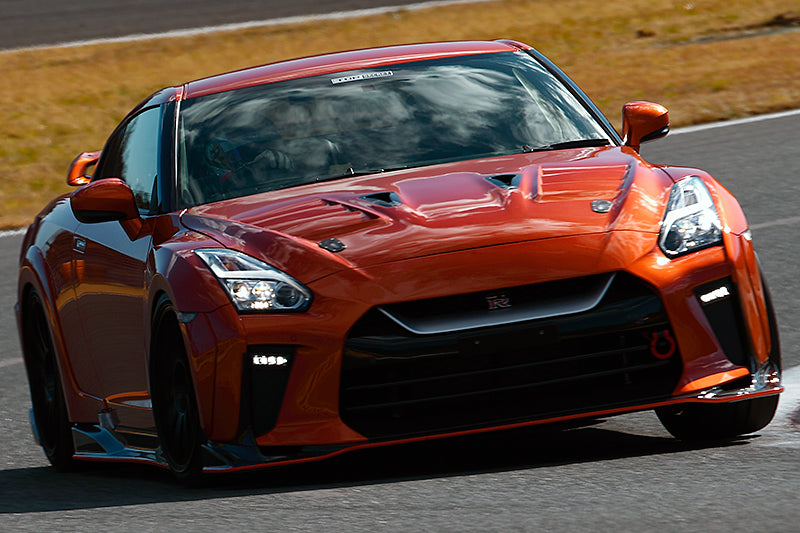 R35 M17 Aero Bonnet