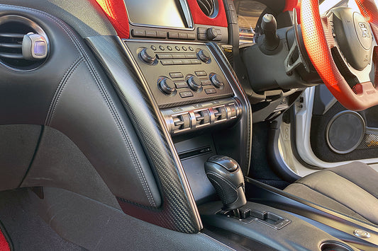 R35 Dash Panel (Dry Carbon)